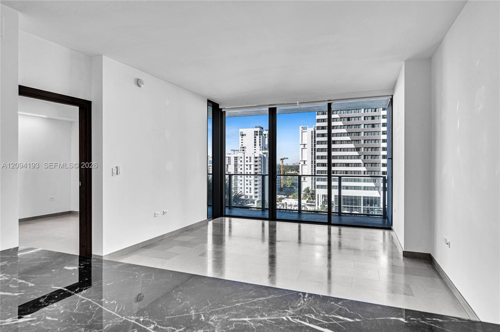 88 SW 7th St # 806, Miami FL 33130