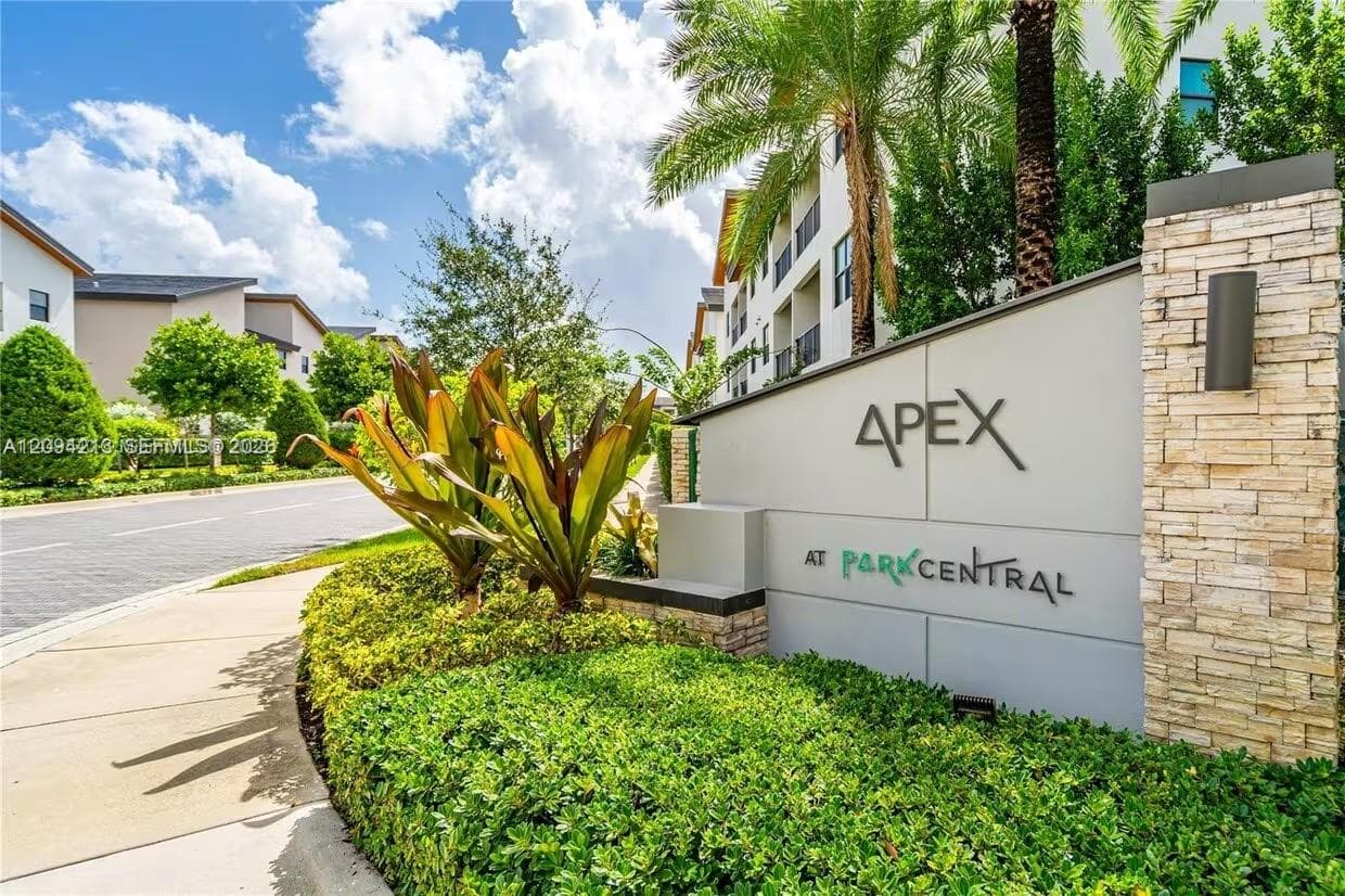 8015 NW 104th Ave # 38, Doral FL 33178