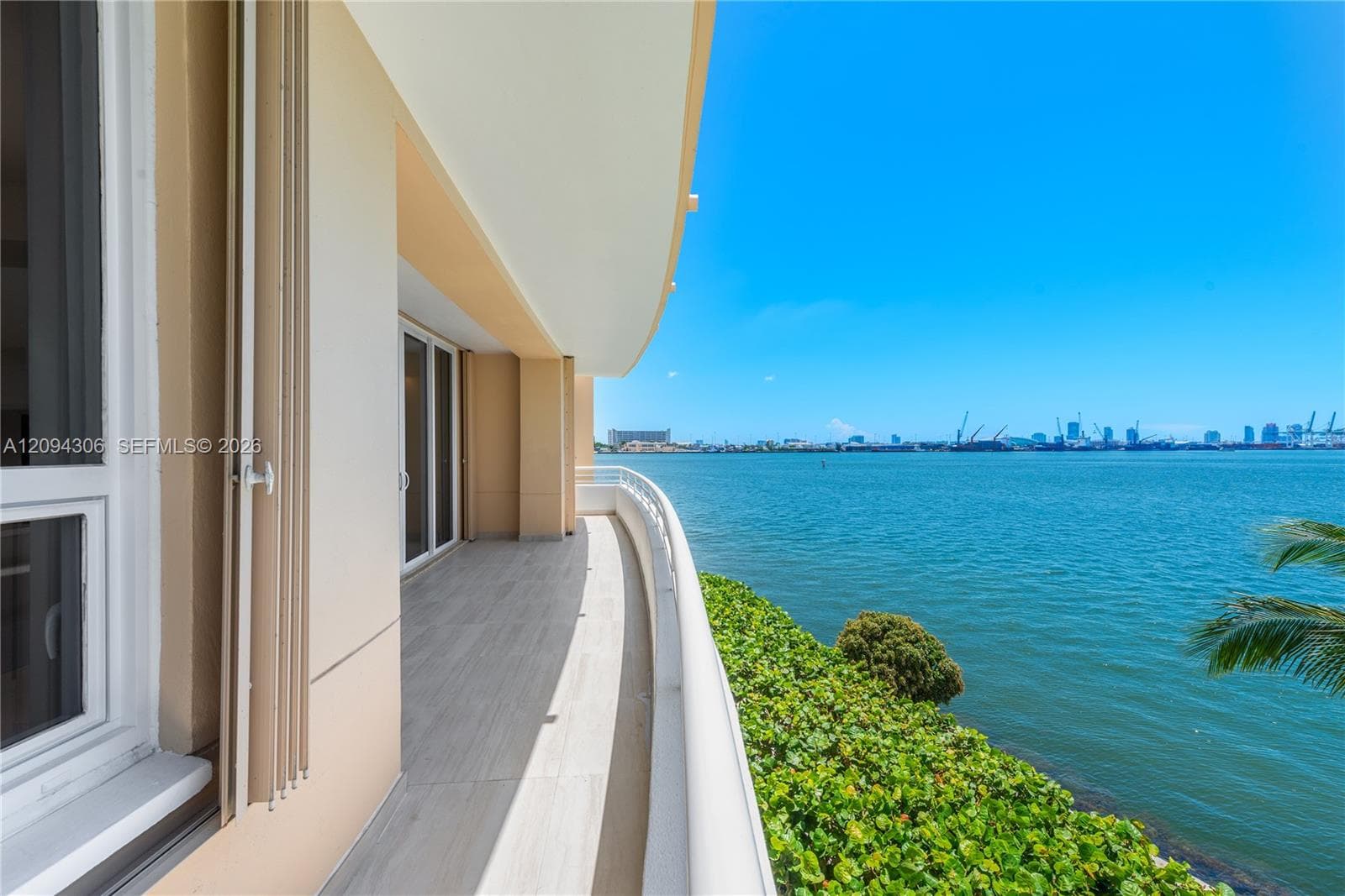 808 Brickell Key Dr # 304, Miami FL 33131