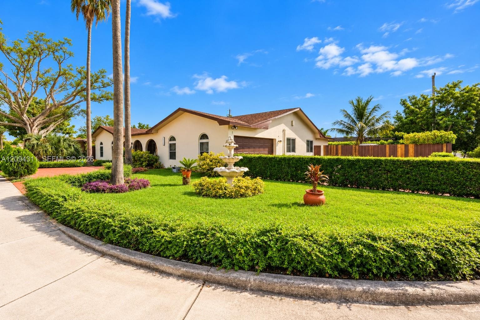 19901 Highland Lakes Blvd, Miami FL 33179