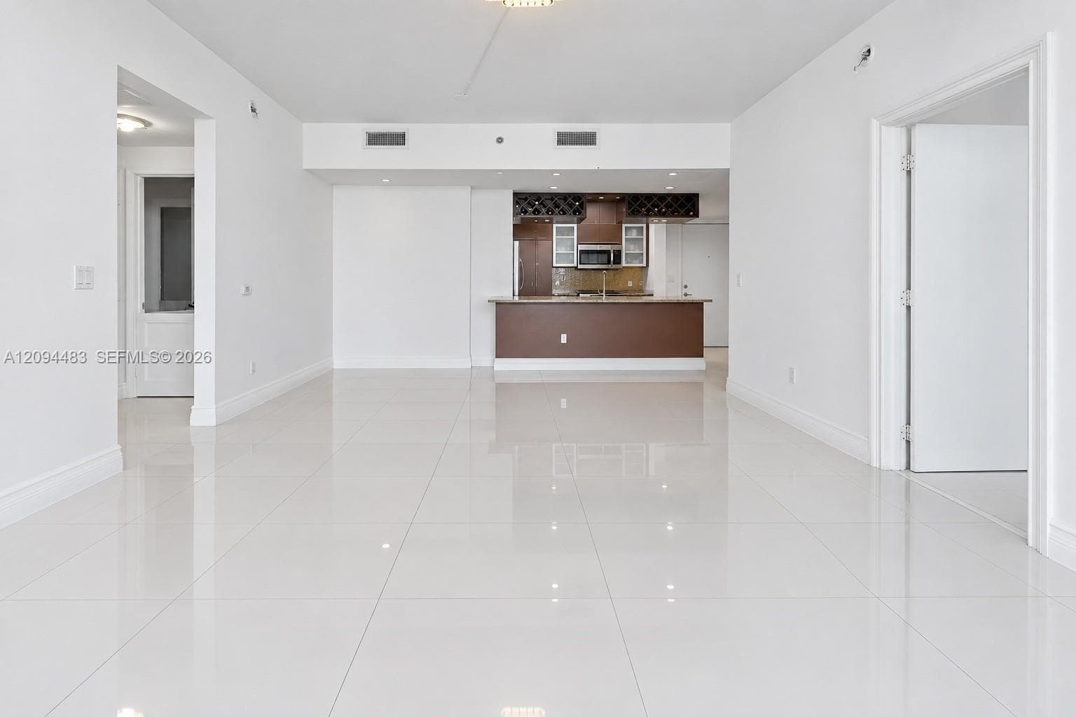 951 Brickell Ave # 605, Miami FL 33131
