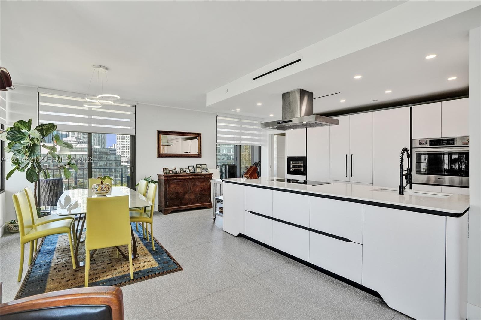 520 Brickell Key Dr # A1015, Miami FL 33131