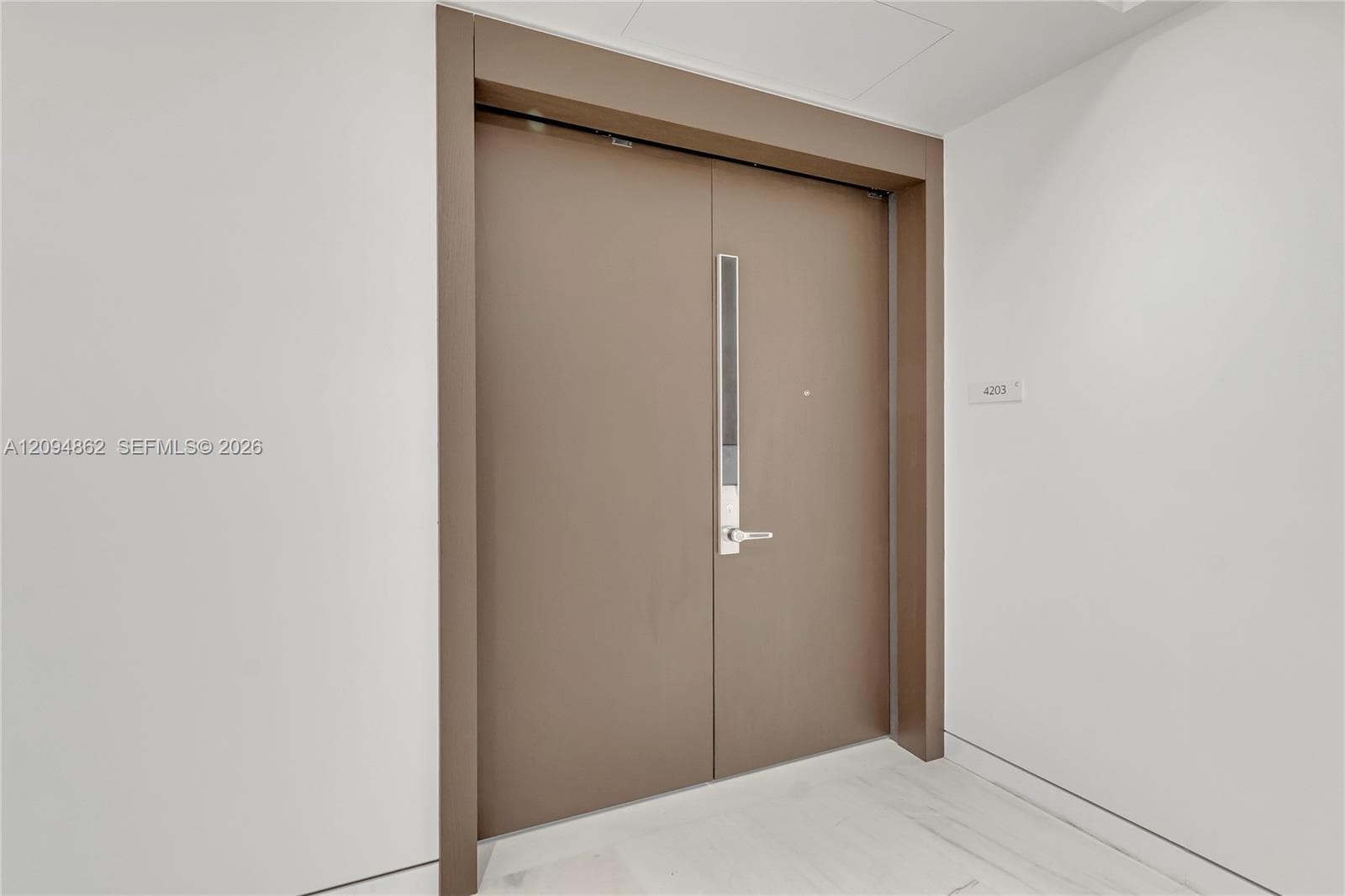 300 Biscayne Blvd Way # 4203, Miami FL 33131