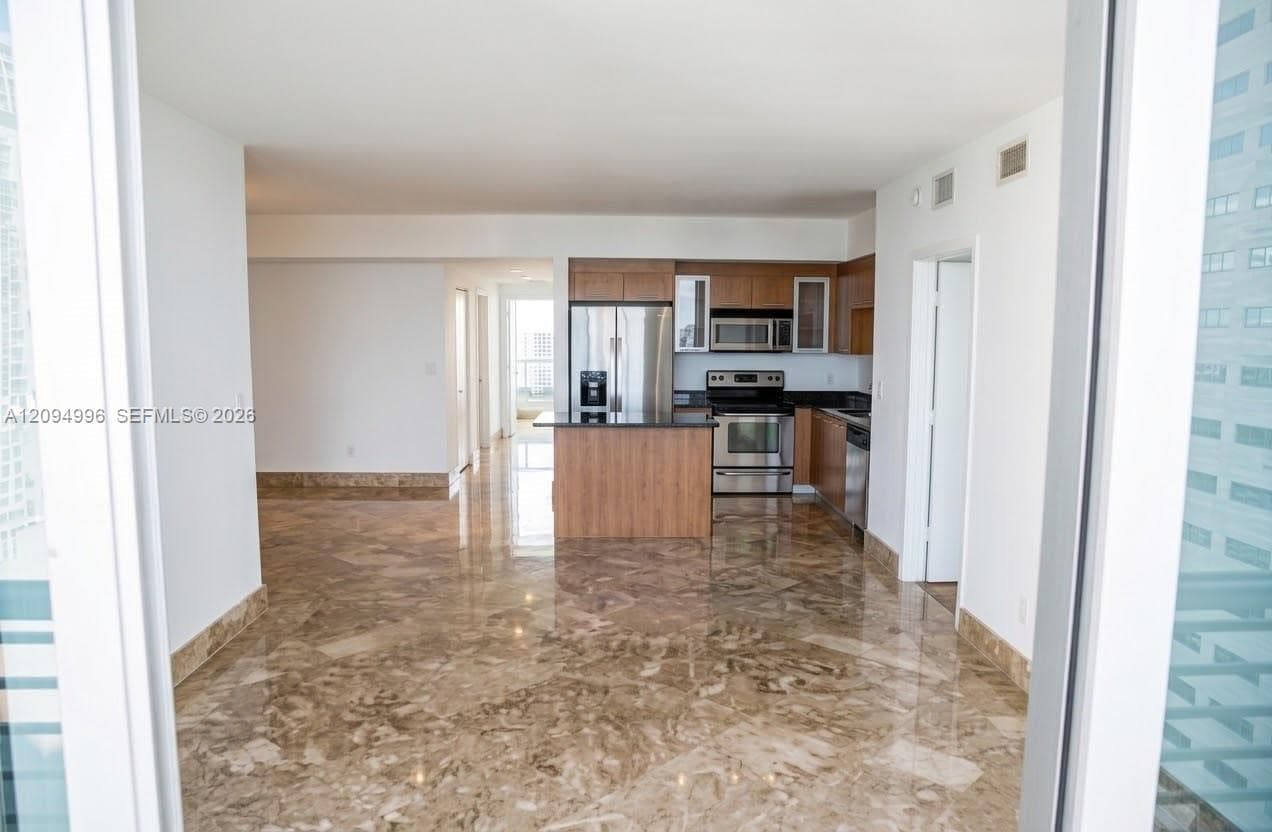 325 S Biscayne Blvd # 2722, Miami FL 33131