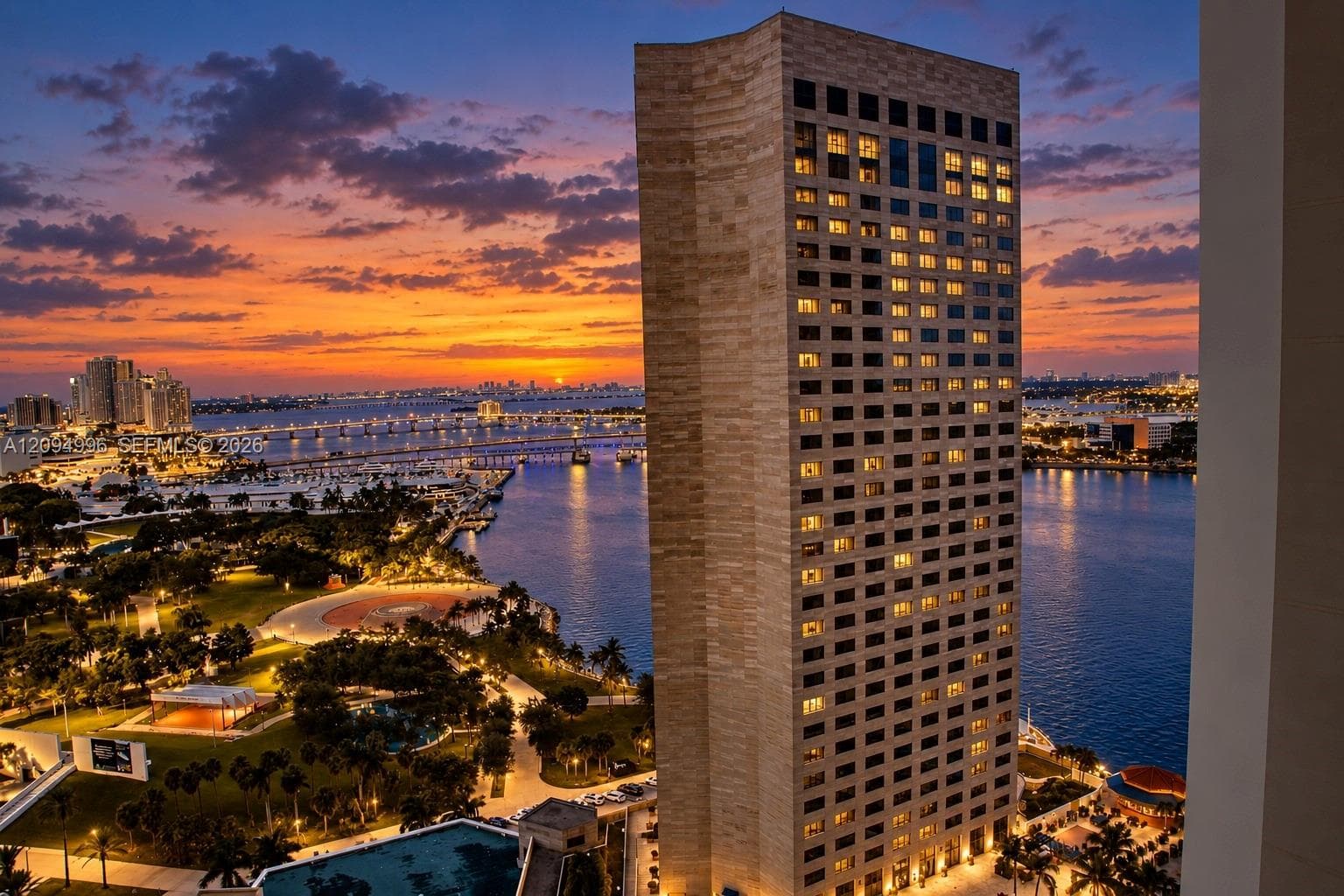 325 S Biscayne Blvd # 2722, Miami FL 33131