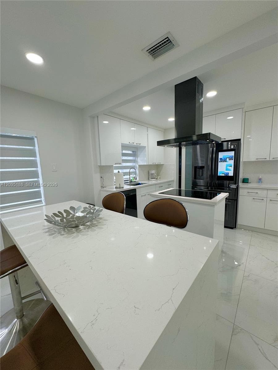 2121 SW 61st Ave, Miami FL 33155