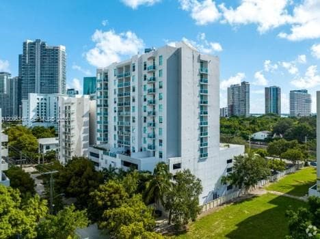 1723 SW 2nd Ave # 809, Miami FL 33129