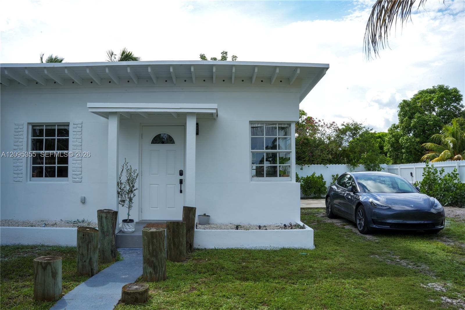 11720 NW 5th Ave, Miami FL 33168