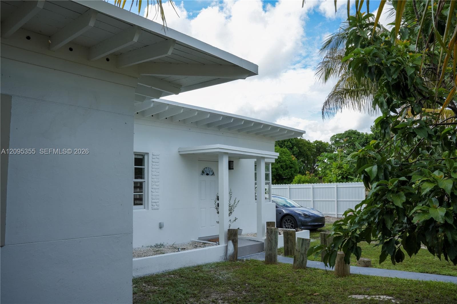 11720 NW 5th Ave, Miami FL 33168