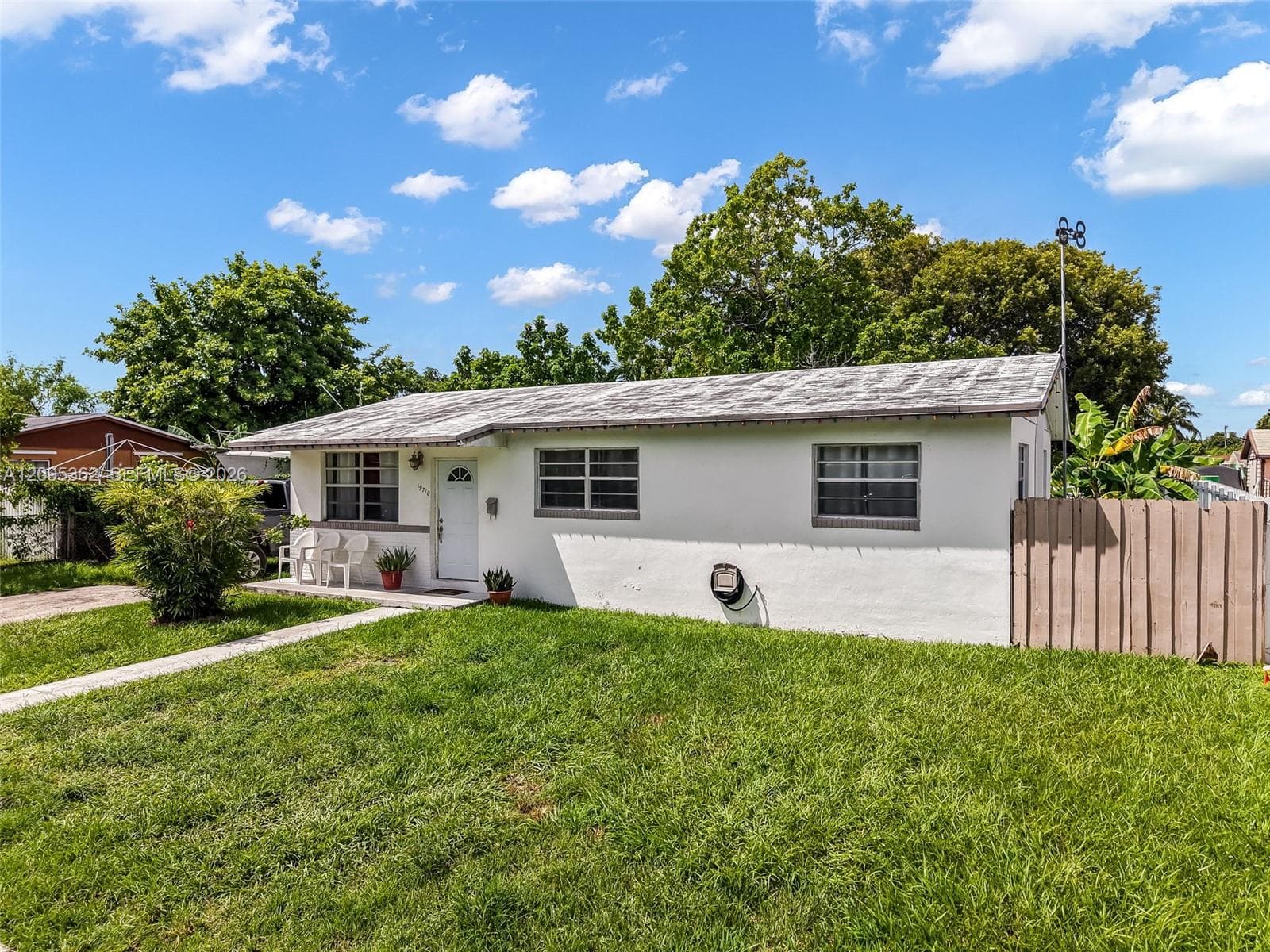 19710 SW 114th Pl, Miami FL 33157