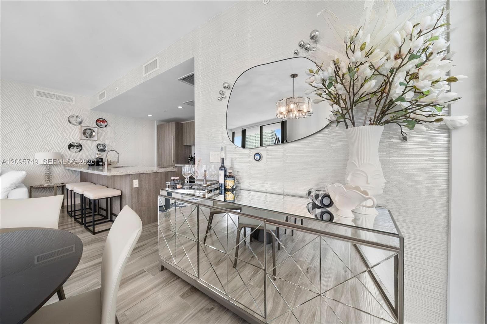 801 S Miami Ave # 1604, Miami FL 33130