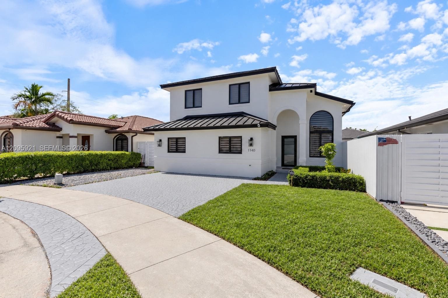 1140 SW 85th Ct, Miami FL 33144