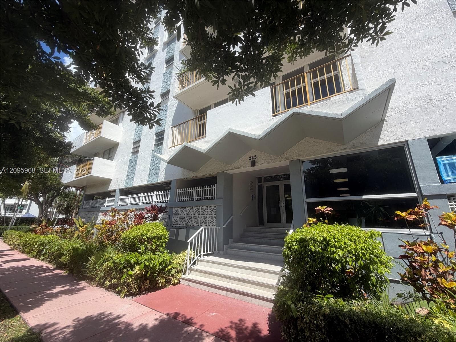 245 18th St # 805, Miami Beach FL 33139