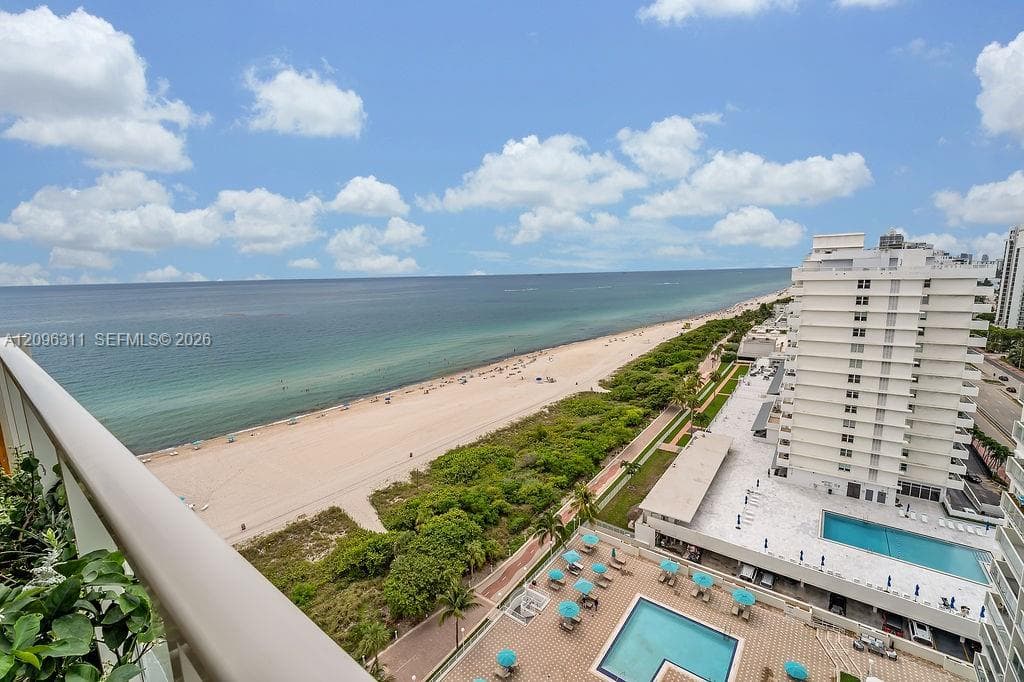 5701 Collins Ave, Miami Beach FL 33140