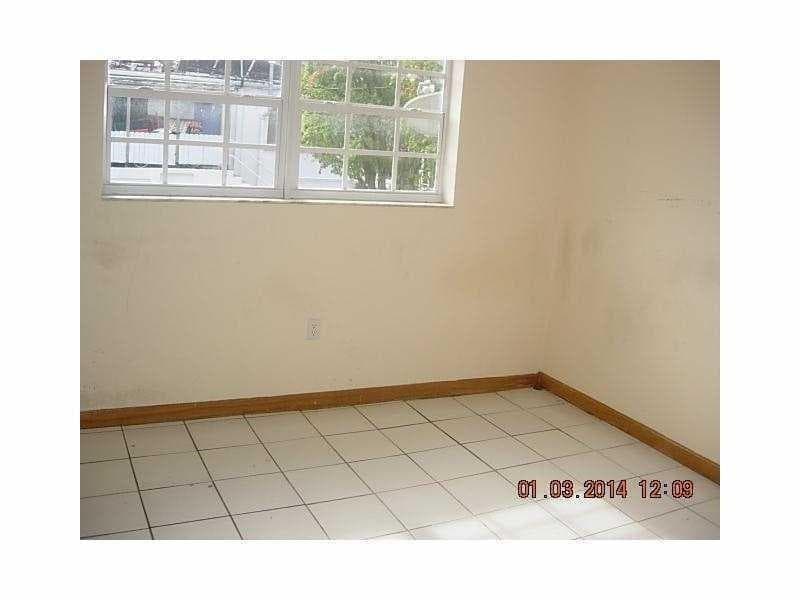 528 MERIDIAN Avenue # 204, Miami Beach FL 33139