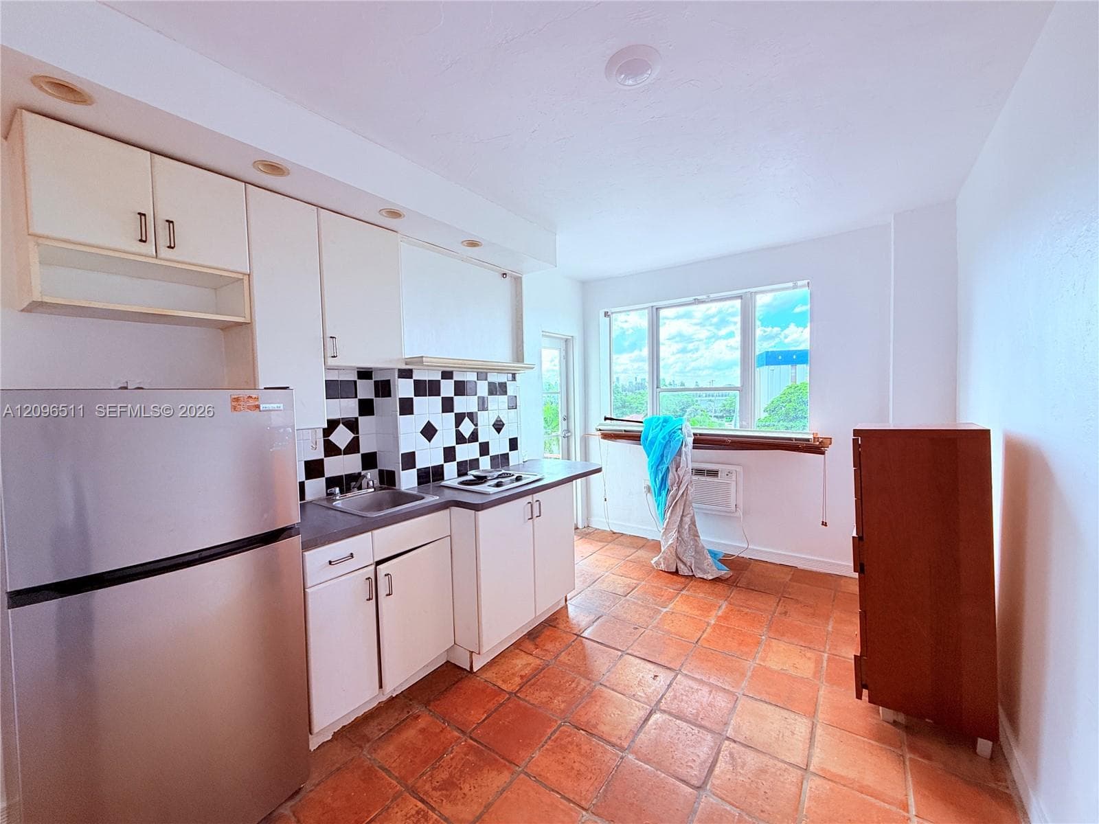 255 W 24th St # 435, Miami Beach FL 33140