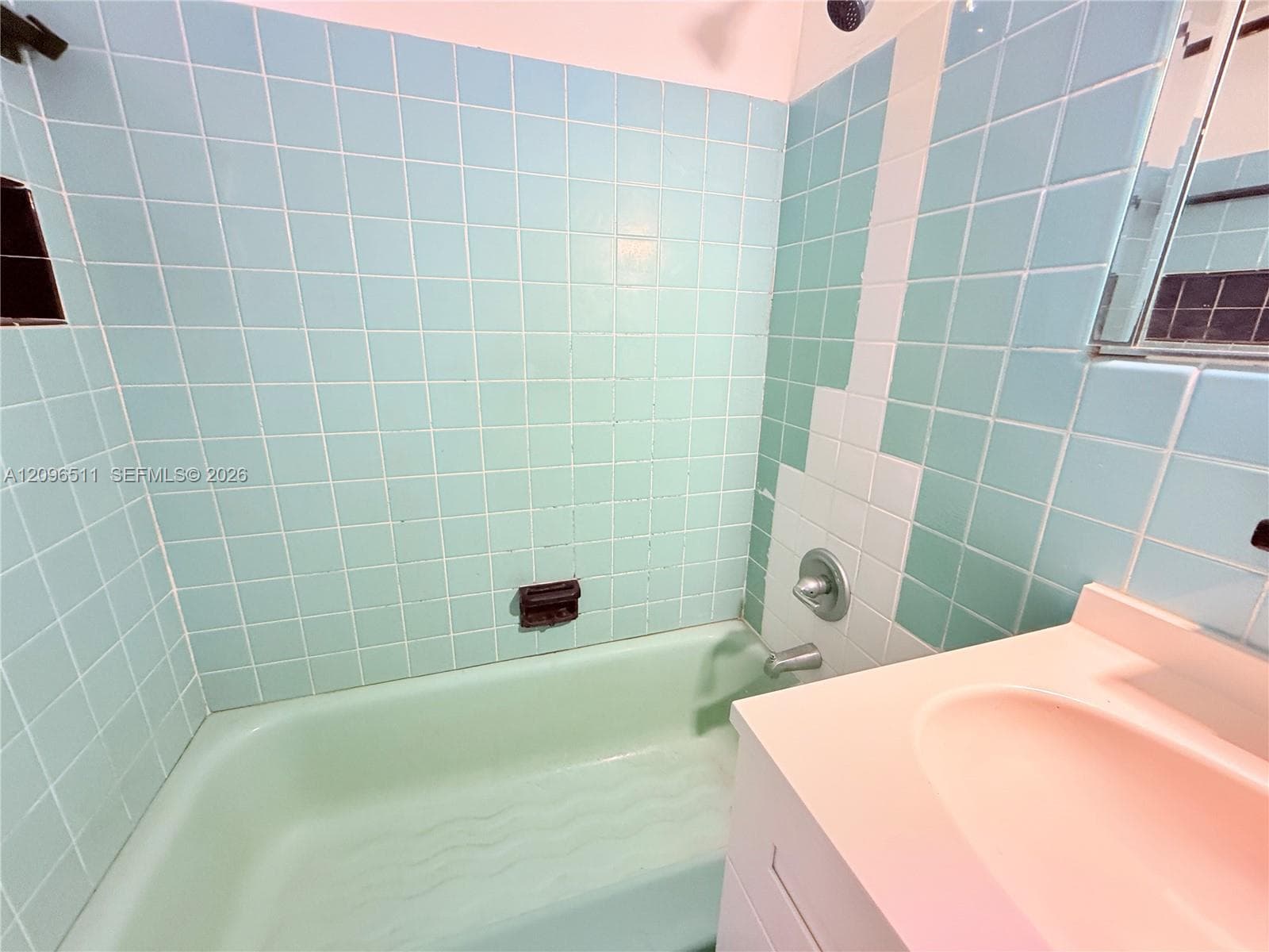255 W 24th St # 435, Miami Beach FL 33140