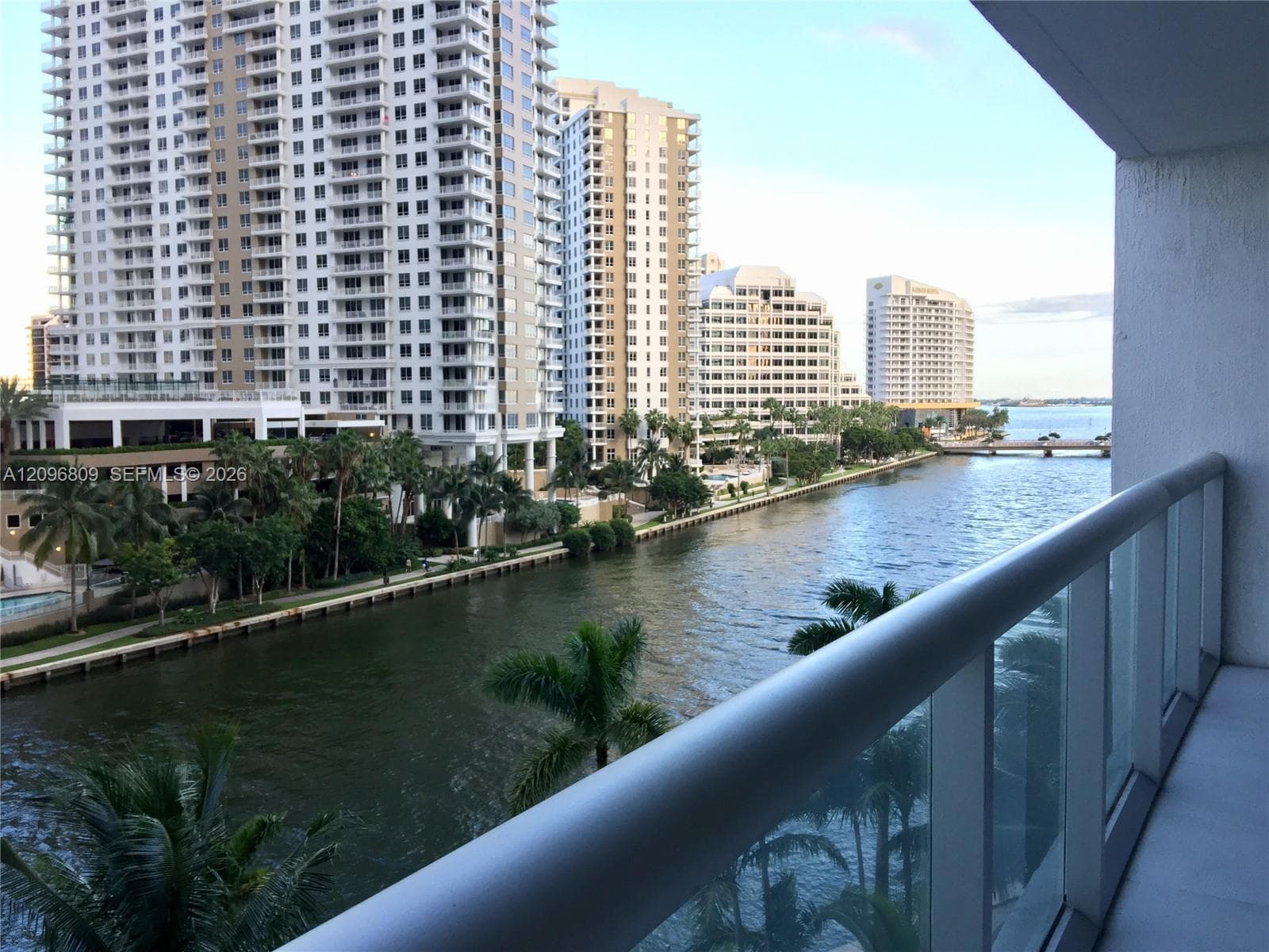 465 Brickell Ave # 617, Miami FL 33131