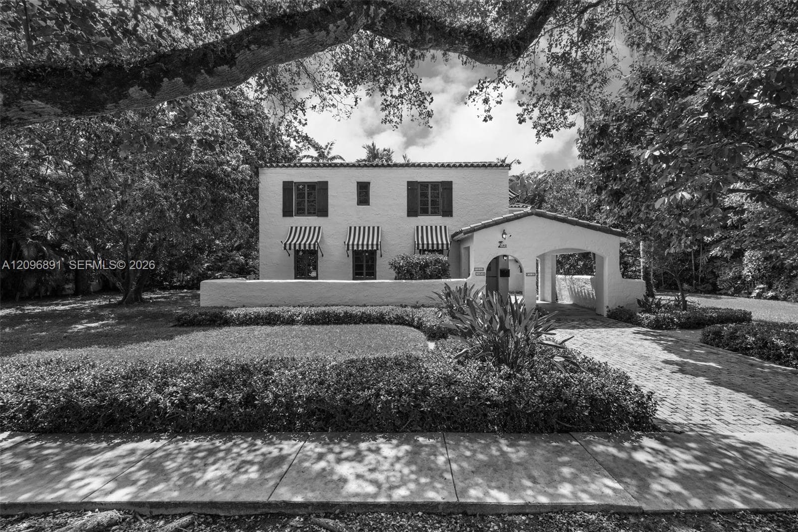 1140 Asturia Ave, Coral Gables FL 33134