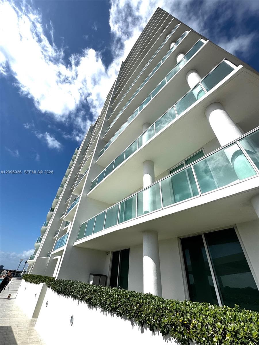 2525 SW 3rd Ave # 903, Miami FL 33129
