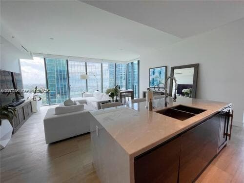 1451 Brickell Ave # 4204, Miami FL 33131