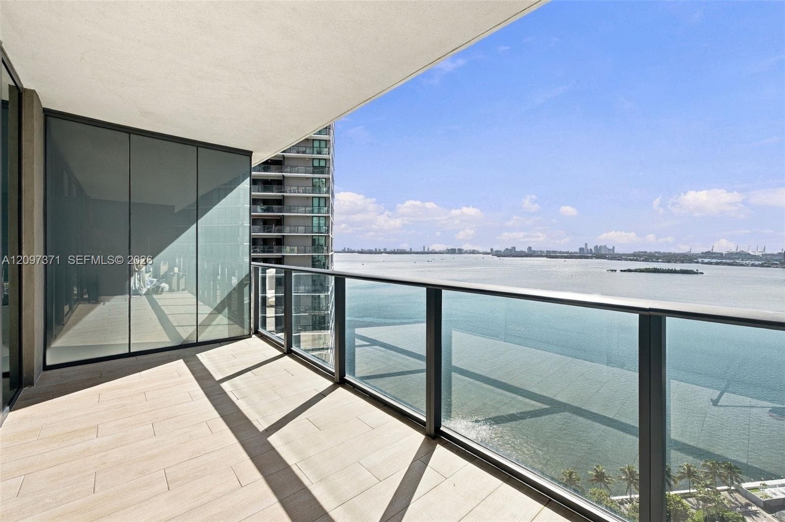 650 NE 32nd st # 2406, Miami FL 33137