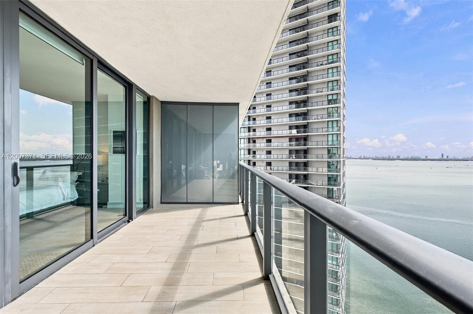 650 NE 32nd st # 2406, Miami FL 33137