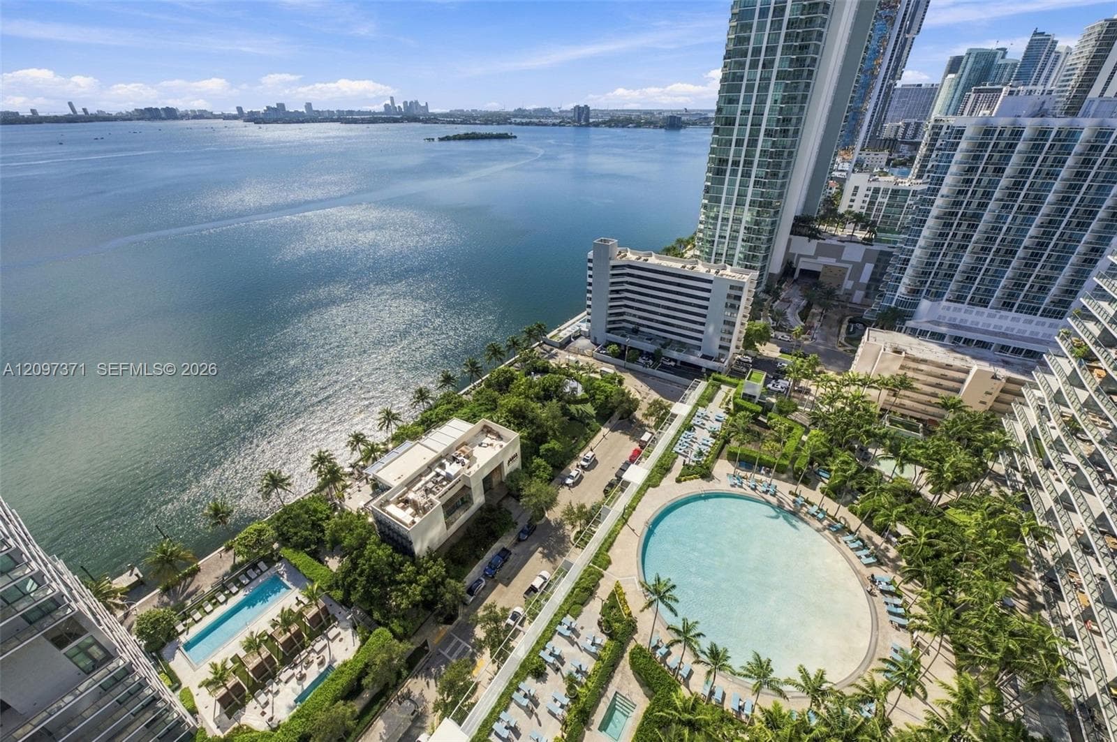 650 NE 32nd st # 2406, Miami FL 33137
