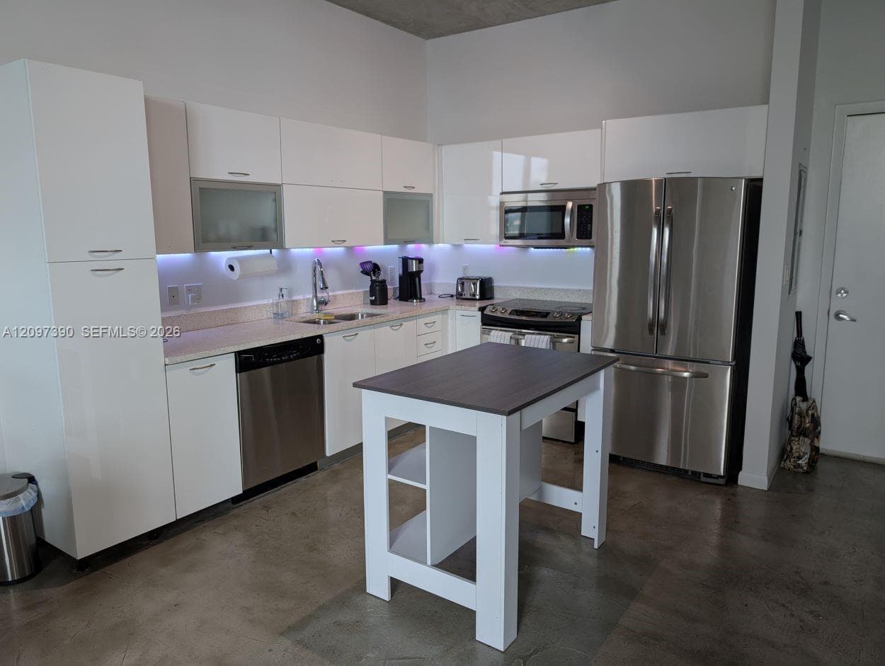 234 NE 3rd St # 1204, Miami FL 33132