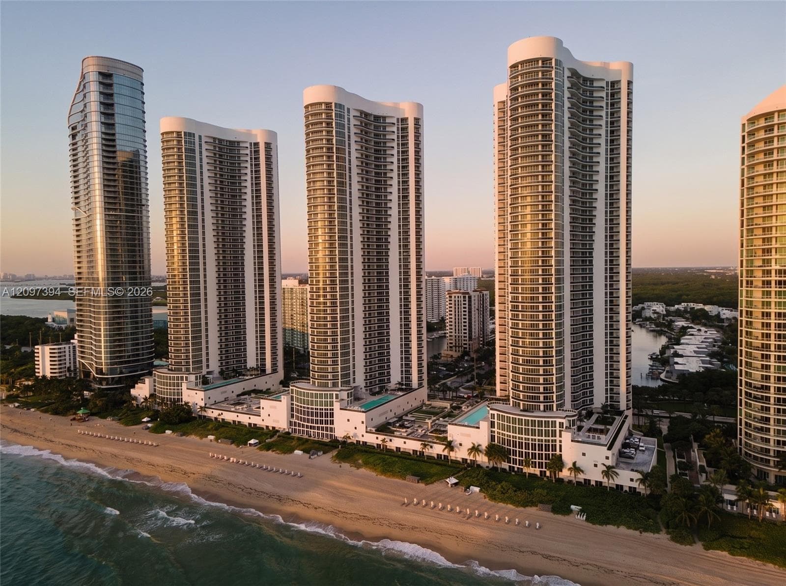 15901 Collins Ave # 405, Sunny Isles Beach FL 33160
