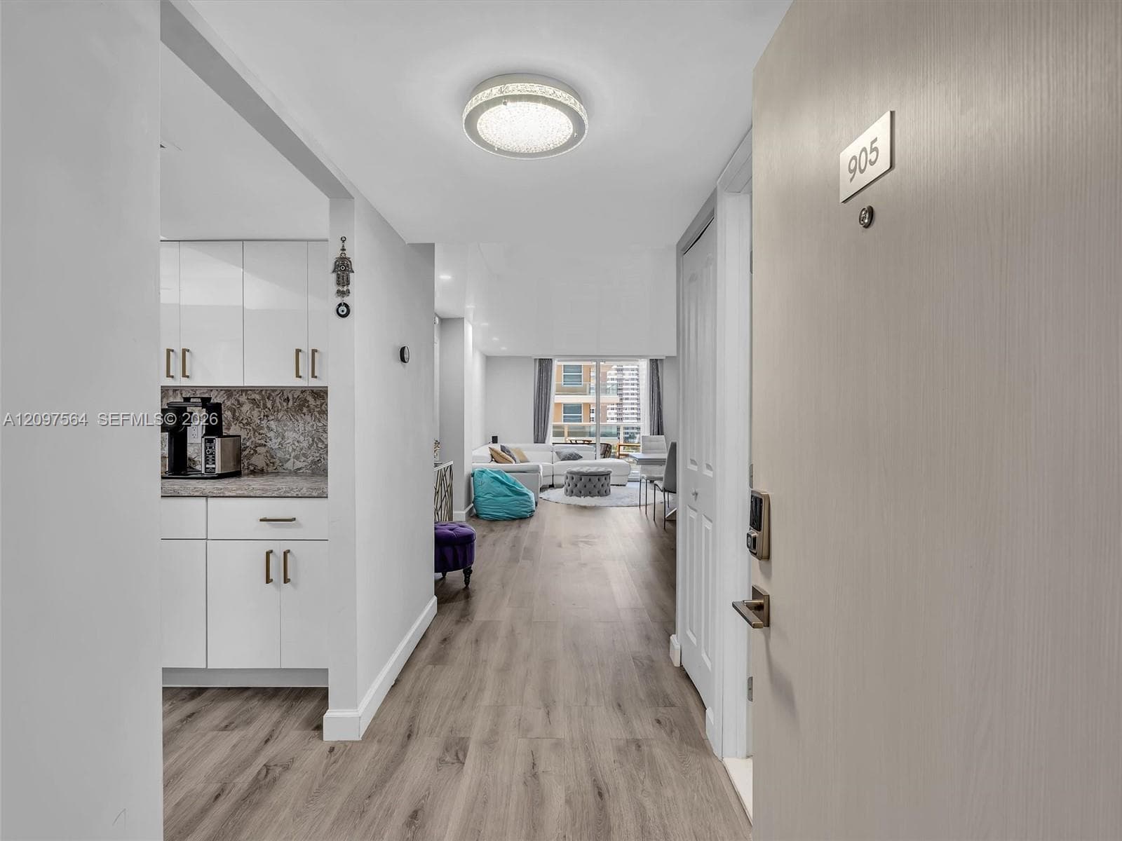 1904 S Ocean Dr # 905, Hallandale Beach FL 33009