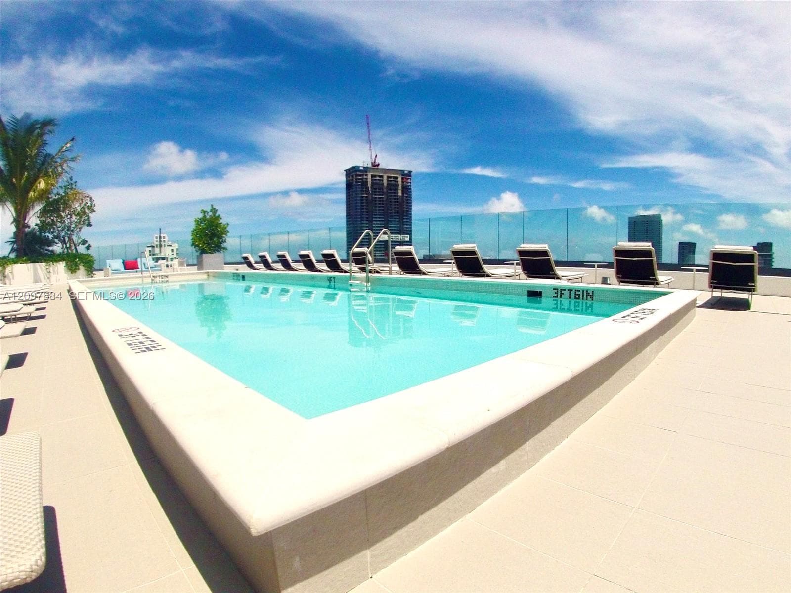 45 SW 9th St # 2308, Miami FL 33130