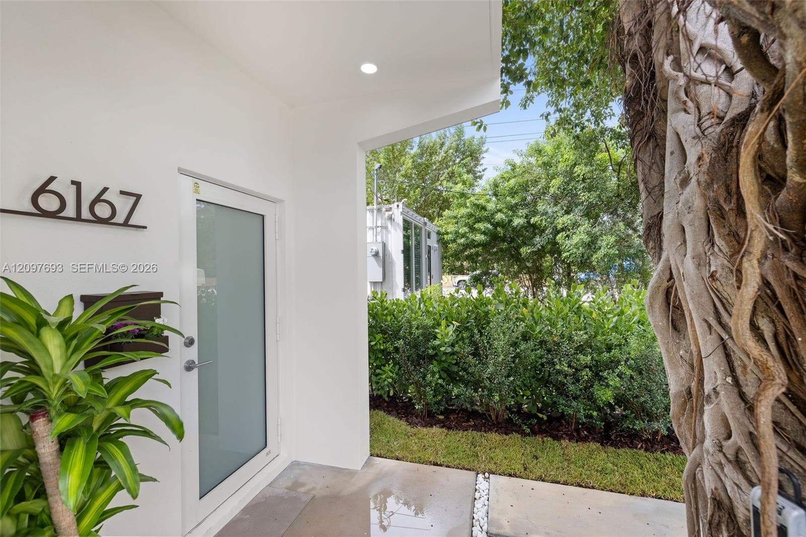 6167 SW 64th St, South Miami FL 33143