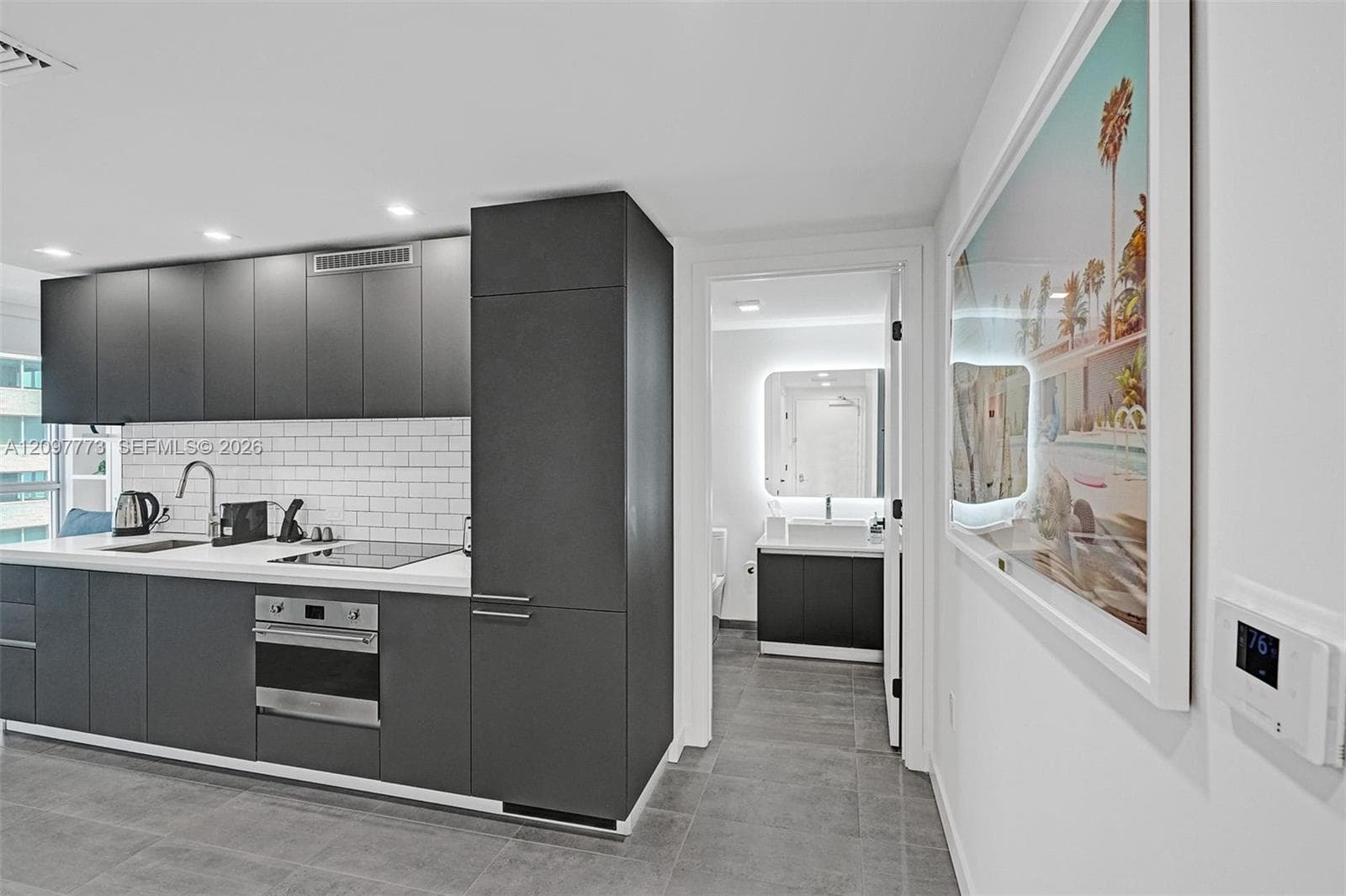 227 NE 2nd St # 1610, Miami FL 33132