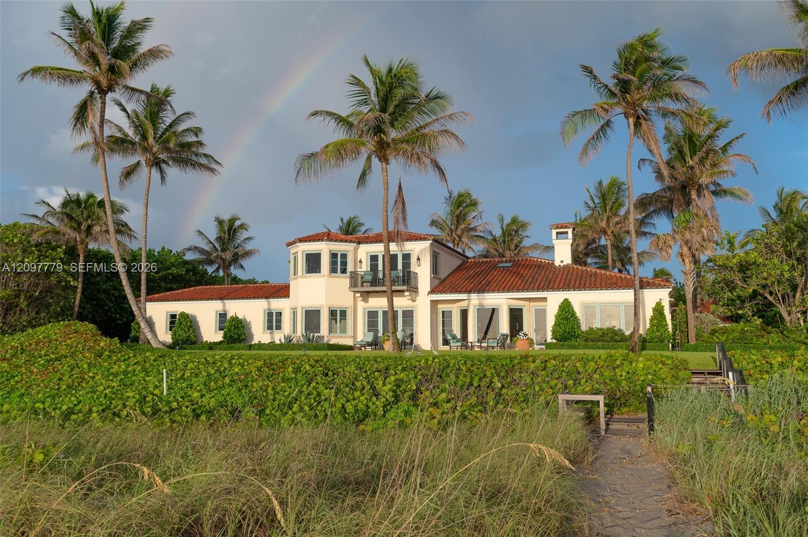 183 S Beach Rd, Jupiter Island FL 33455
