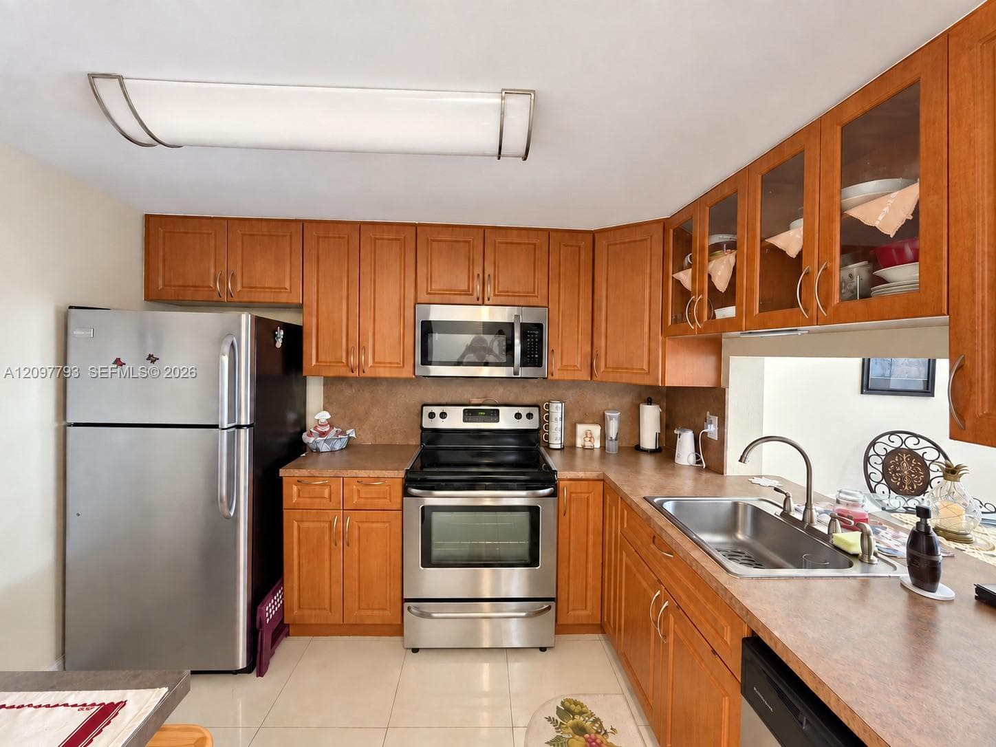 20860 San Simeon Way # 6, Miami FL 33179