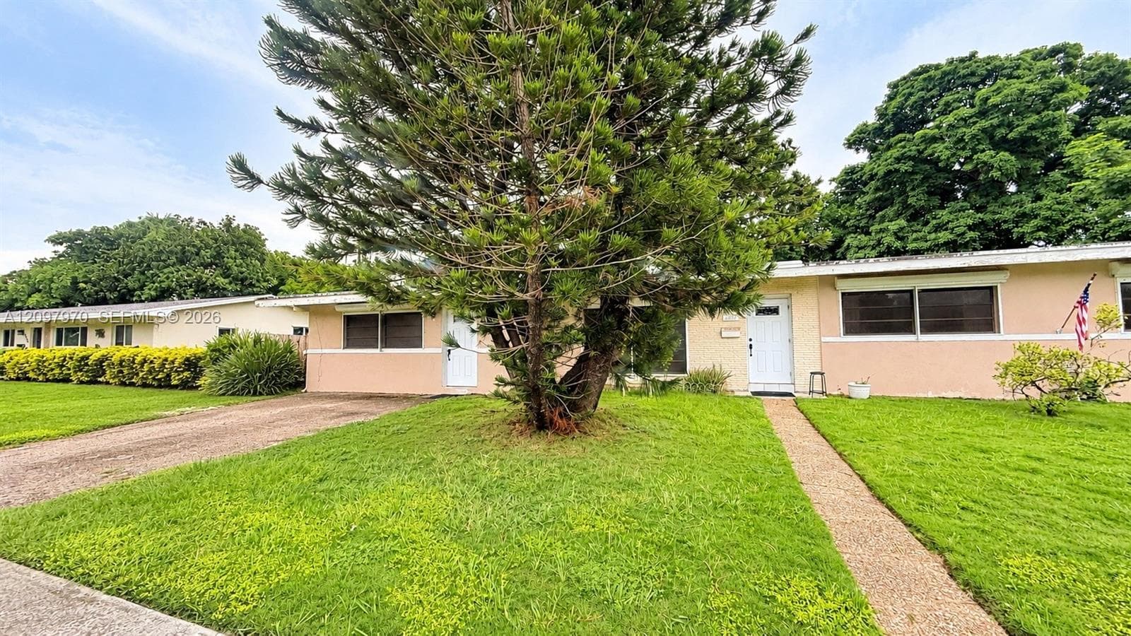 9325 SW 178th Ter, Palmetto Bay FL 33157