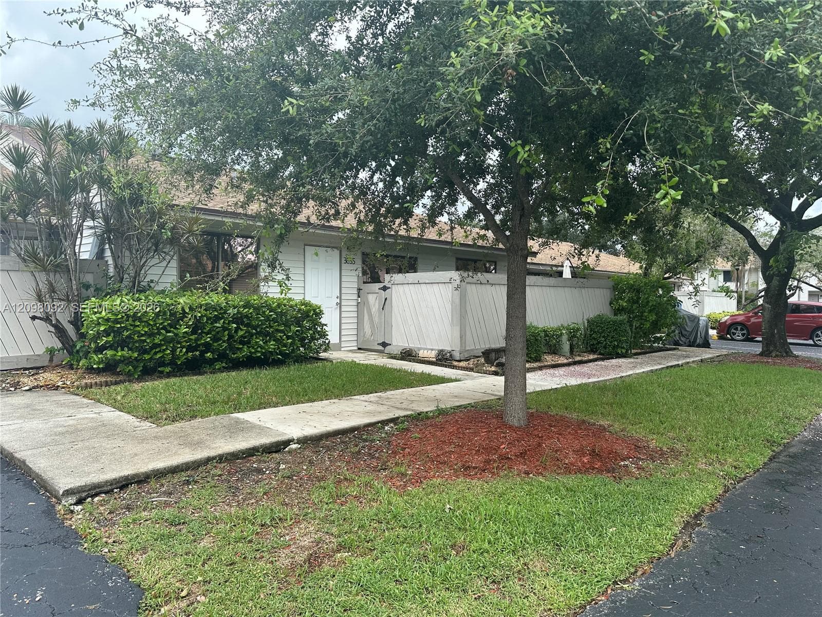 3635 NW 99th Ter # 8B, Sunrise FL 33351