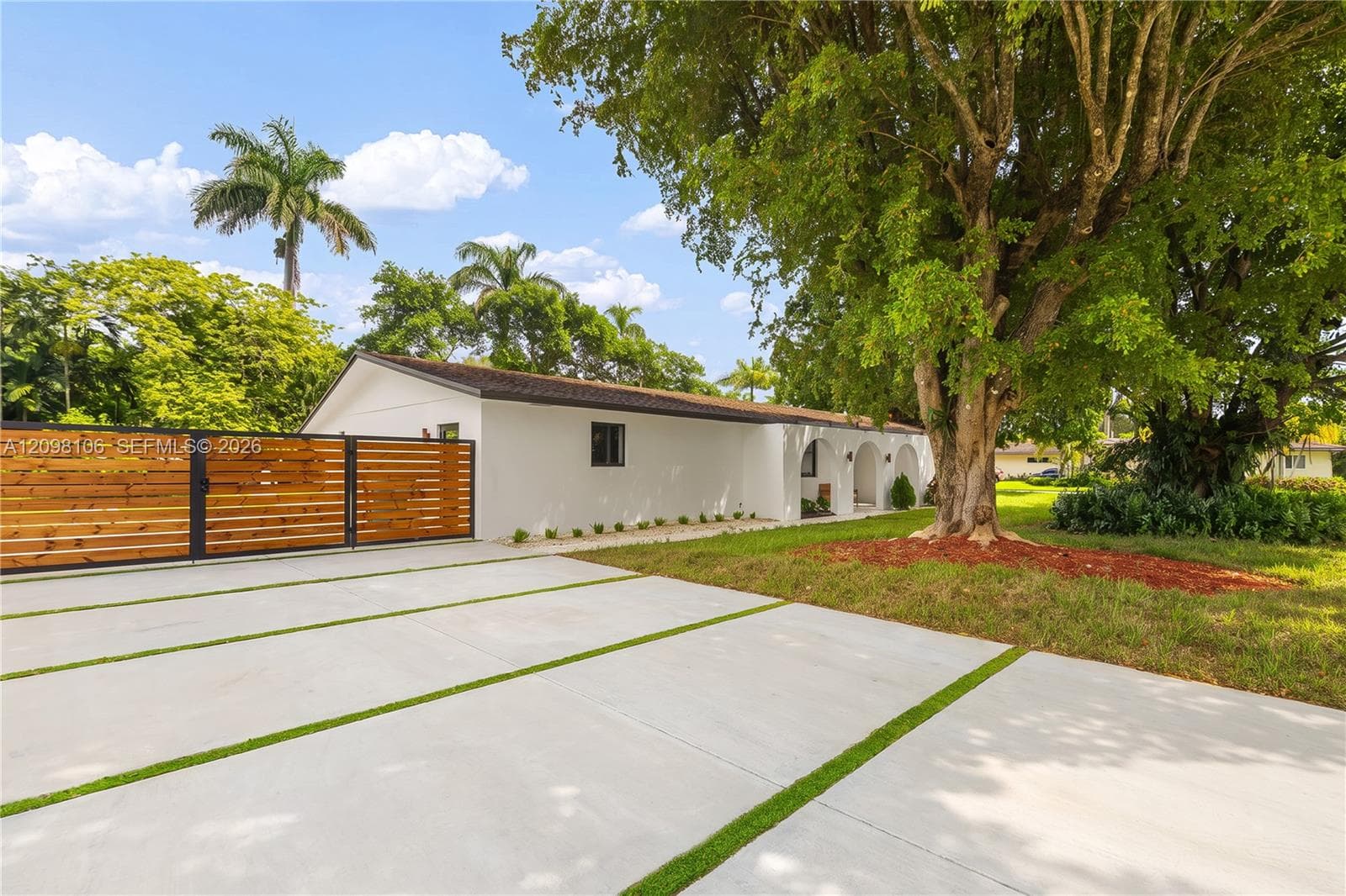 9721 SW 122nd St, Miami FL 33176