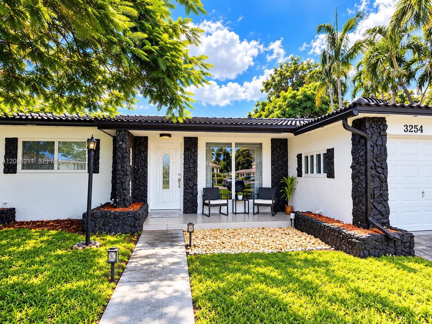 3254 Lincoln St, Hollywood FL 33021