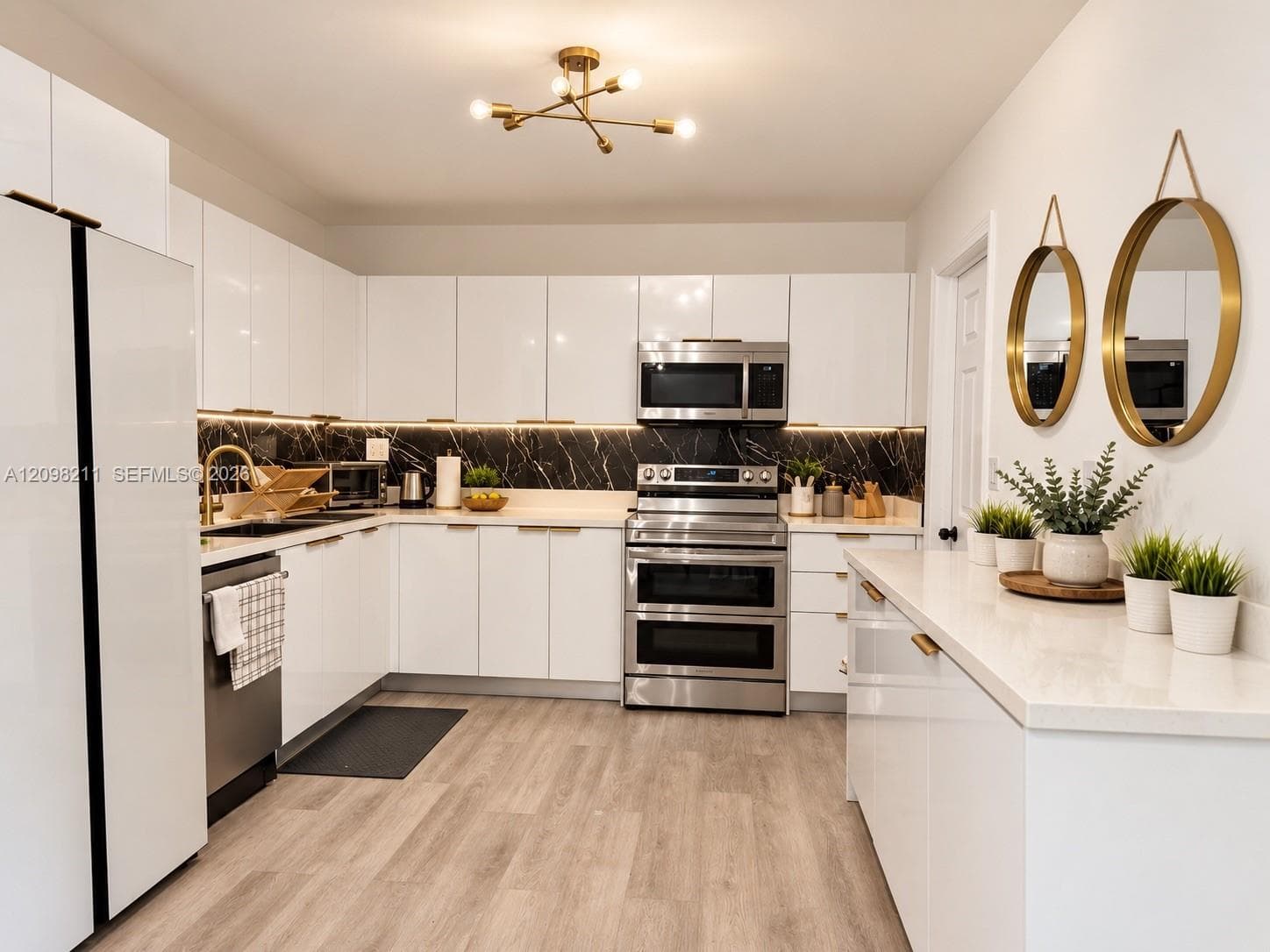 3254 Lincoln St, Hollywood FL 33021