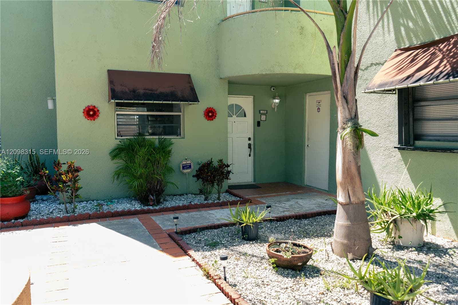 11113 NW 7th St # 1, Miami FL 33172