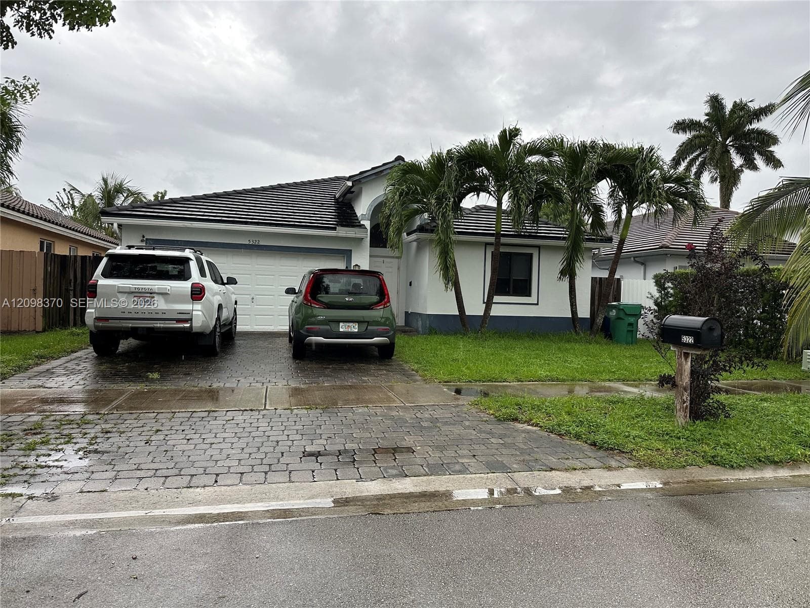 5322 SW 164 PL, Miami FL 33185