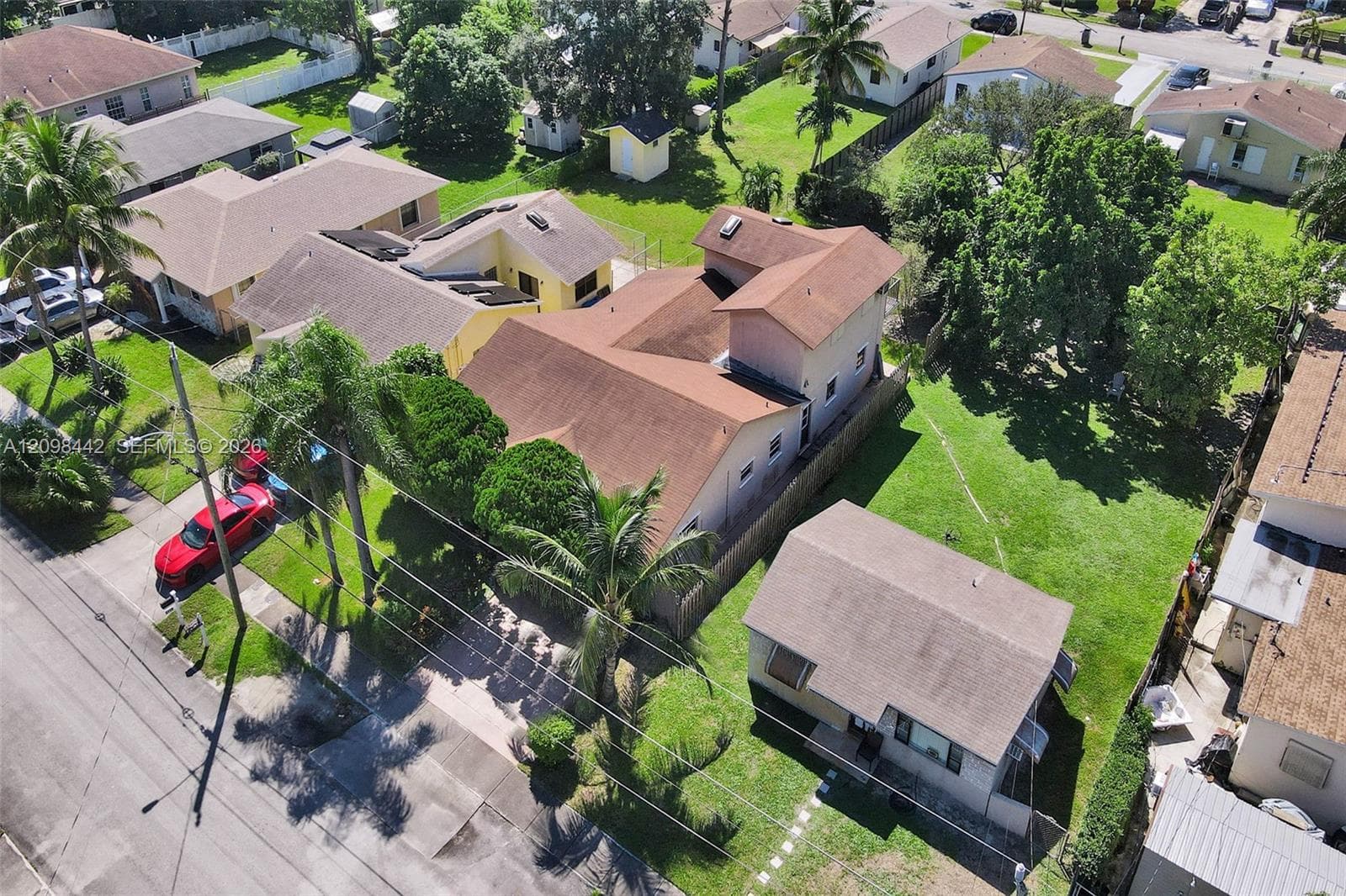 5120 SW 22nd St, West Park FL 33023