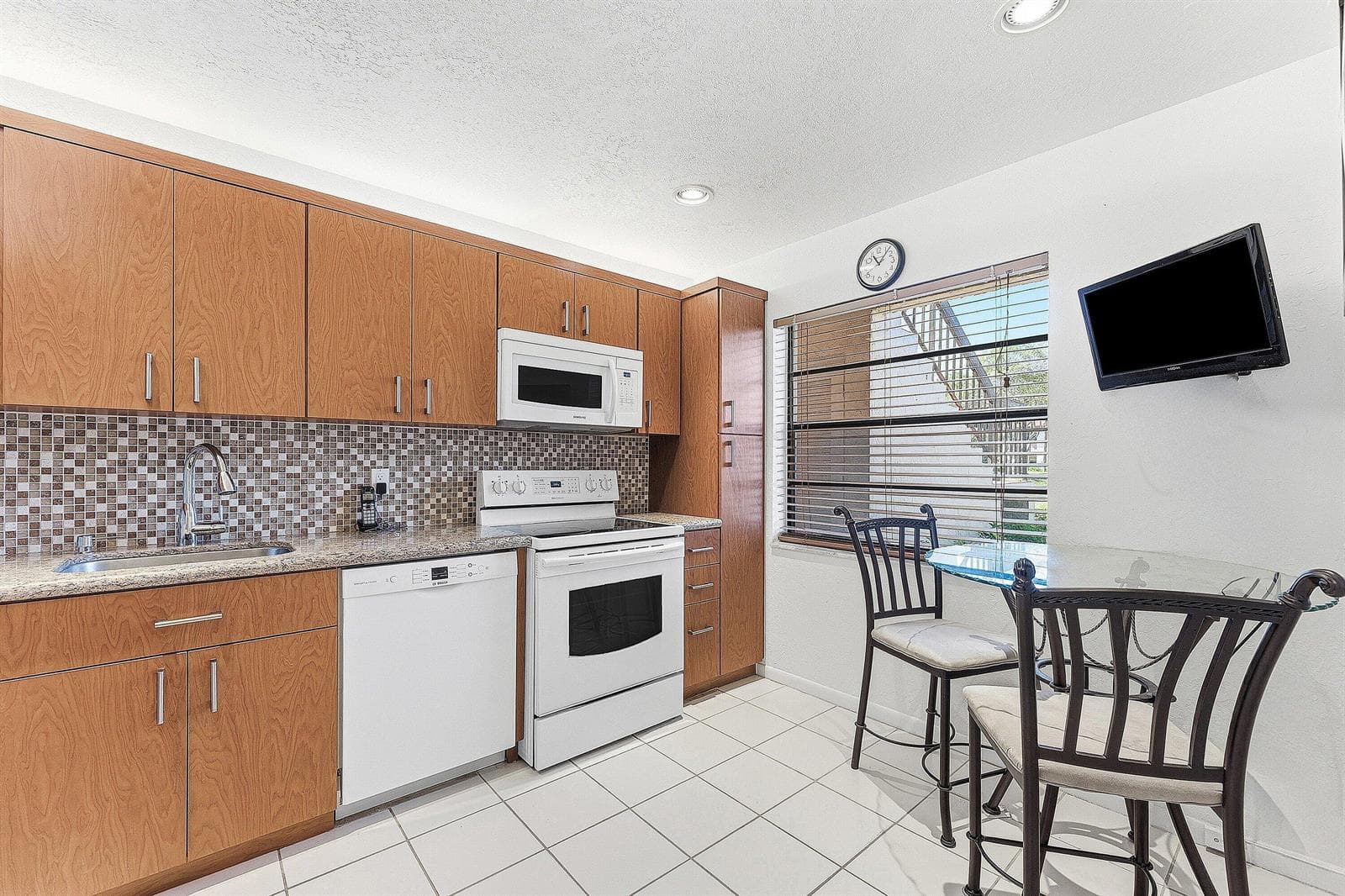 9283 VISTA DEL LAGO # G, Boca Raton FL 33428
