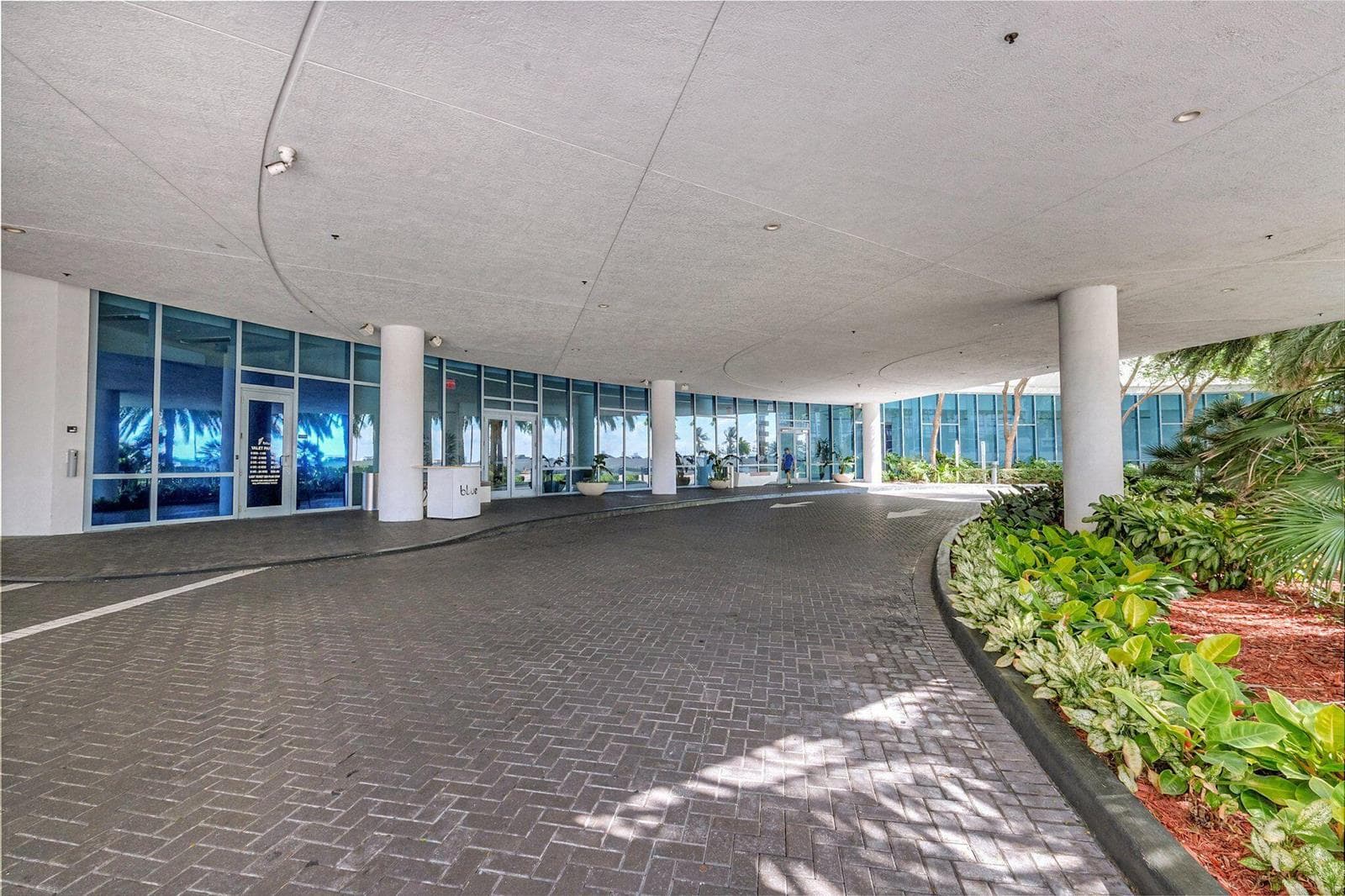 601 NE 36TH Street # 1008, Miami FL 33137
