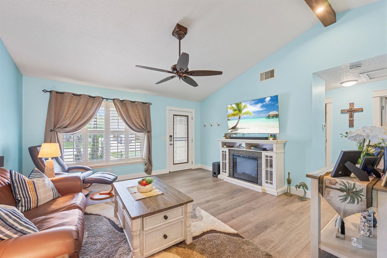 128 BANYAN Circle, Jupiter FL 33458