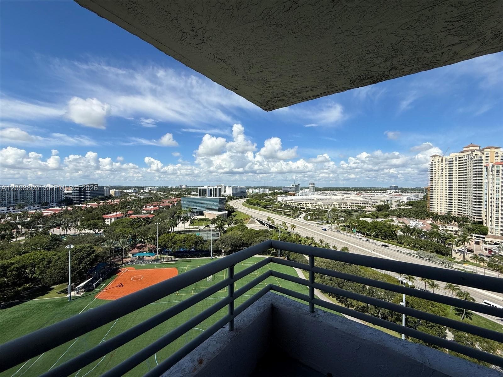 3300 NE 191st St # 1801, Aventura FL 33180
