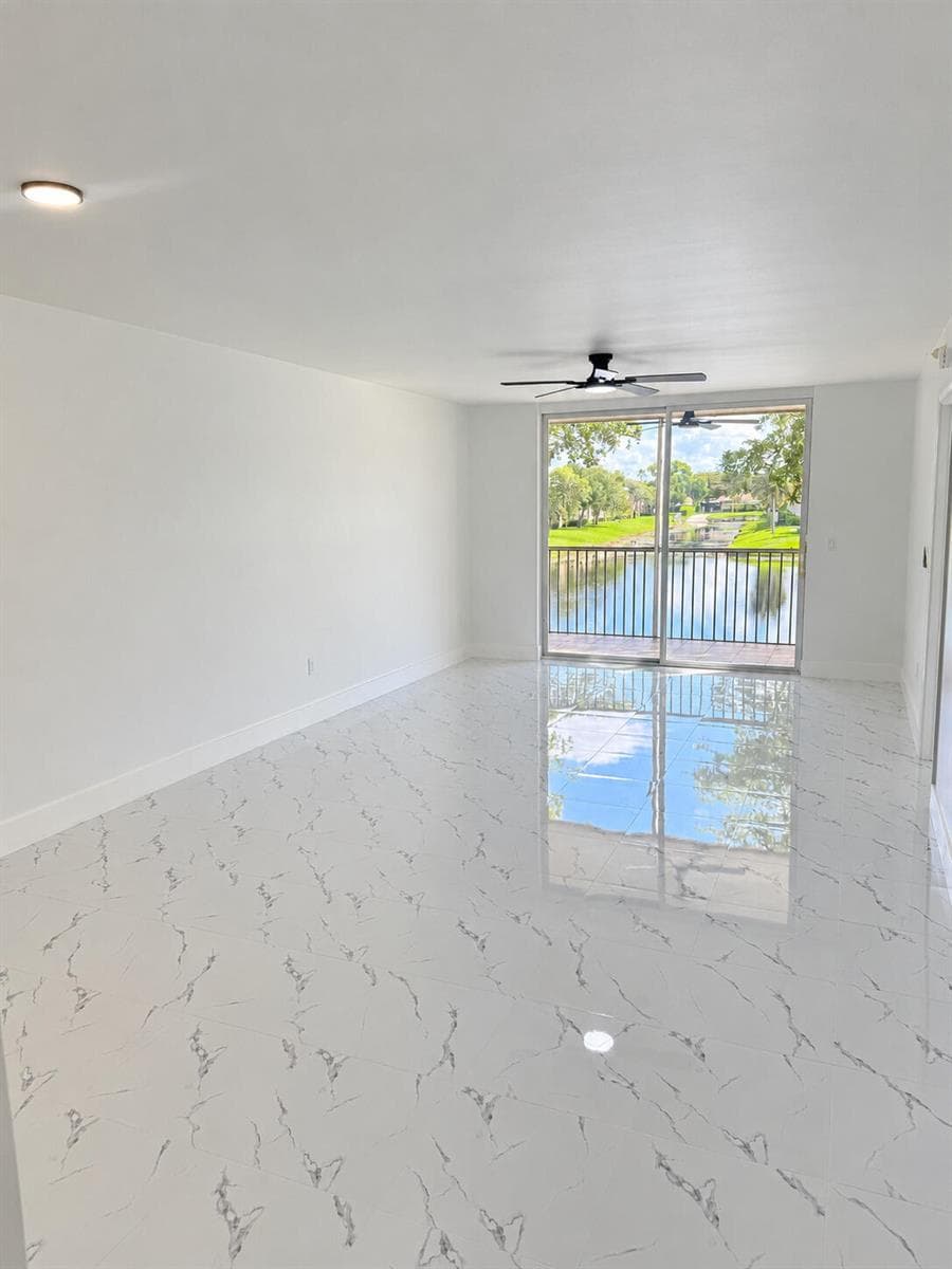 7751 SOUTHAMPTON Terrace # 213, Tamarac FL 33321