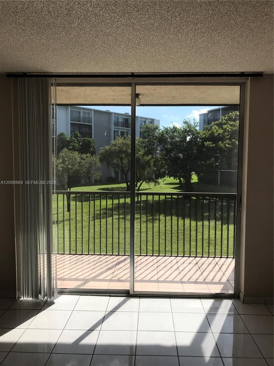 8750 N Sherman Cir # 206, Miramar FL 33025
